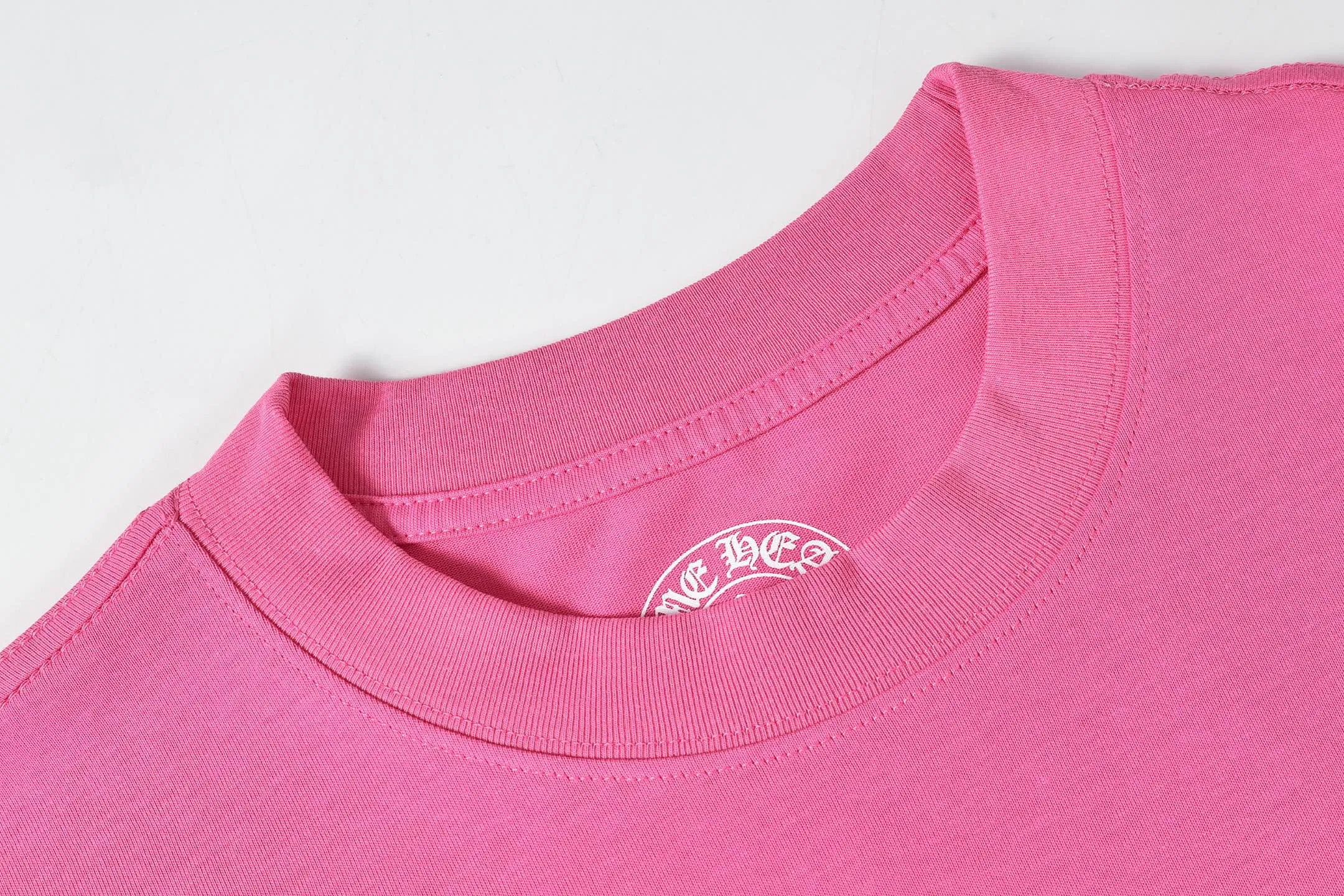 P150 Cross-border model, please do not place an order if you are pursuing quality -Chrome Hearts/Chrome Heart Cross Sanskrit foam printed short-sleeved T-shirt -High weight, high density and high quality. The wool is soft, delicate and skin-friendly. It feels soft and silky. It has excellent warmth and skin-friendly properties.